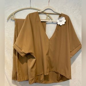NWT - Mocha Top & Pant Set - XL